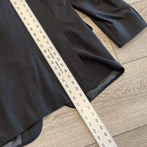 Peter Millar 100% Wool Grey 2 Button Blazer Jacket Canada Size 44R - Picture 8 of 10